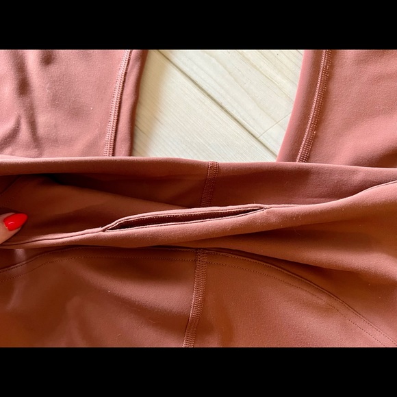 Lululemon InStill High Rise 25” - Picture 2 of 4